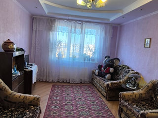 Apartament cu 3 camere, 75 m², Tineret, Ungheni foto 6