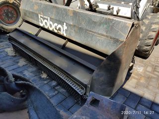 Навесное оборудование Bobcat foto 4