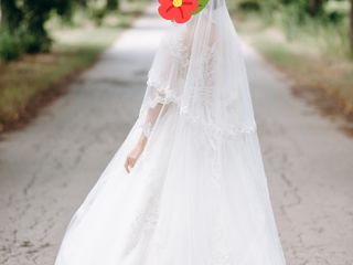 Свадебное платье,до пола,со шлейфом foto 2
