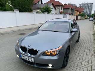 BMW 5 Series foto 2