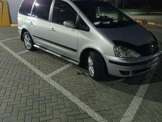 Ford Galaxy foto 1