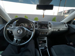 Volkswagen Tiguan foto 8