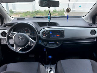 Toyota Yaris foto 3