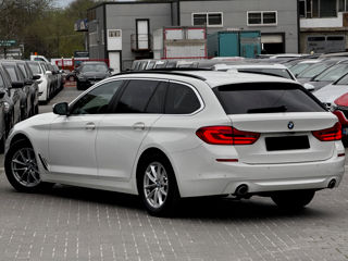 BMW 5 Series foto 2