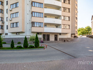 Apartament cu 2 camere, 76 m², Botanica, Chișinău foto 14