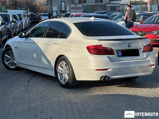 BMW 5 Series foto 4