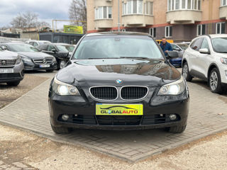 BMW 5 Series foto 2