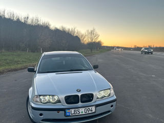 BMW 3 Series foto 5