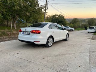 Volkswagen Jetta foto 6