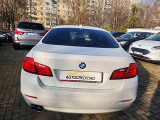 BMW 5 Series foto 15