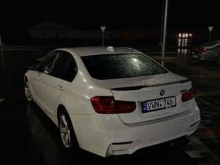 BMW 3 Series foto 7