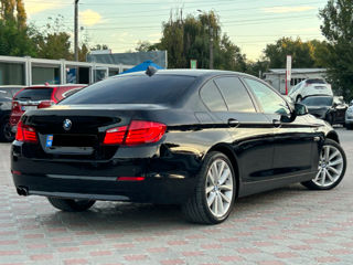 BMW 5 Series foto 4