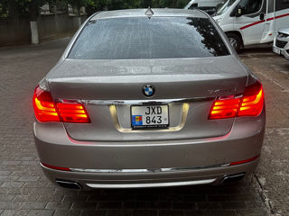 BMW 7 Series foto 7