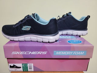 Adidași Skechers 1500 Lei