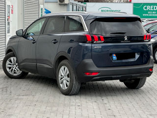 Peugeot 5008 foto 3