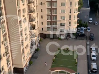 Apartament cu 2 camere, 71 m², Botanica, Chișinău foto 2