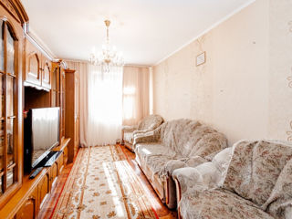 Apartament cu 2 camere, 45 m², Botanica, Chișinău foto 2