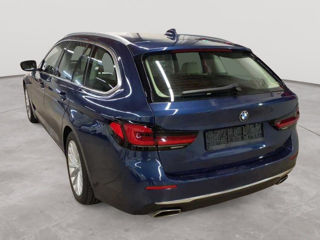 BMW 5 Series foto 2