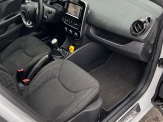 Renault Clio foto 8