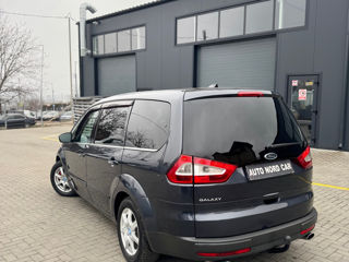 Ford Galaxy foto 3