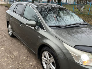 Toyota Avensis foto 6