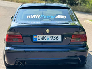BMW 5 Series foto 5