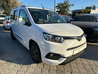 Toyota Proace City foto 1