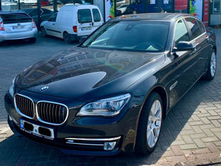 BMW 7 Series foto 2