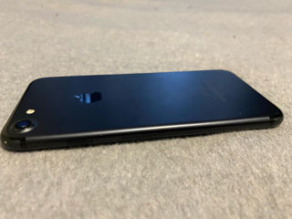 Se vinde iphone 7 negru! foto 2