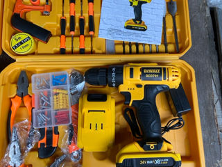 Набор шуруповерт DeWALT foto 2