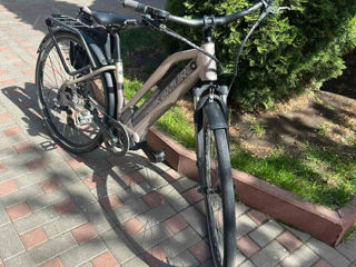 Bicicletă electrica foto 4