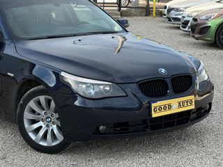 BMW 5 Series foto 2