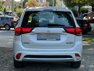 Mitsubishi Outlander foto 6