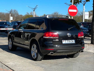 Volkswagen Touareg foto 2