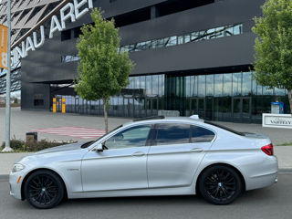 BMW 5 Series foto 5