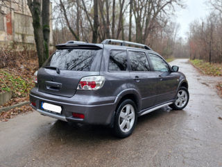 Mitsubishi Outlander foto 7