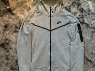 Nike Tech Fleece