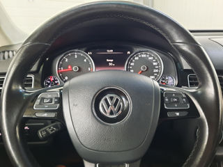 Volkswagen Touareg foto 17