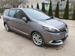 Renault Grand Scenic foto 2