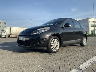 Renault Grand Scenic foto 1