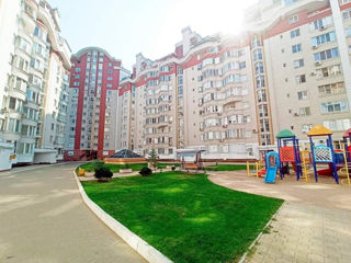 Apartament cu 4 camere, 150 m², Centru, Chișinău foto 4