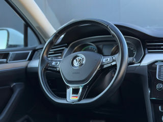 Volkswagen Passat foto 8