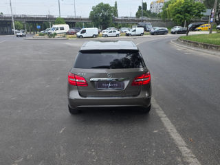 Mercedes B-Class foto 6