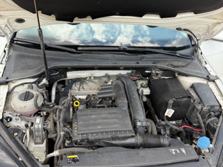 Volkswagen Golf foto 8