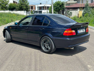 BMW 3 Series foto 6