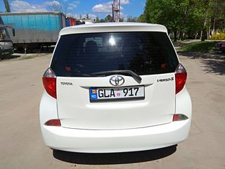 Toyota Verso-S foto 5