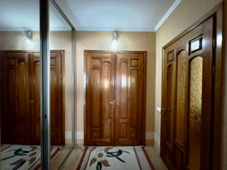 Apartament cu 3 camere, 110 m², Telecentru, Chișinău foto 12