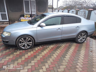 Volkswagen Passat foto 4