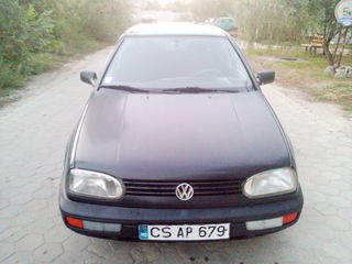 Volkswagen Golf foto 1