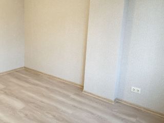 Vânzare apartament cu 2 camere, 43500 € foto 7